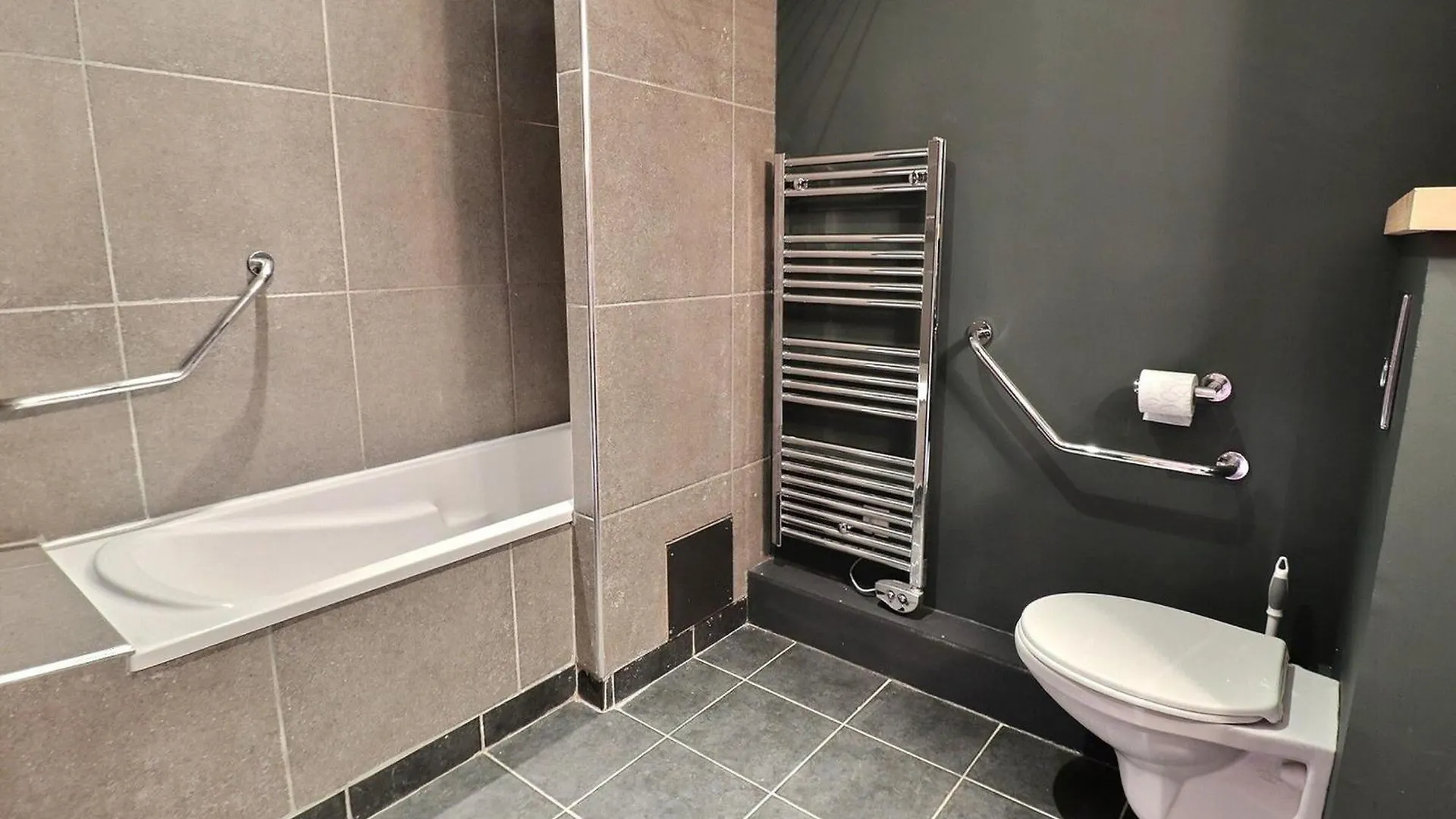 Apartment Charmant 2 Pieces Cabine Skis Aux Pieds Avec Parking Et Seche-Chaussures - Fr-1-182-245 Les Allues France